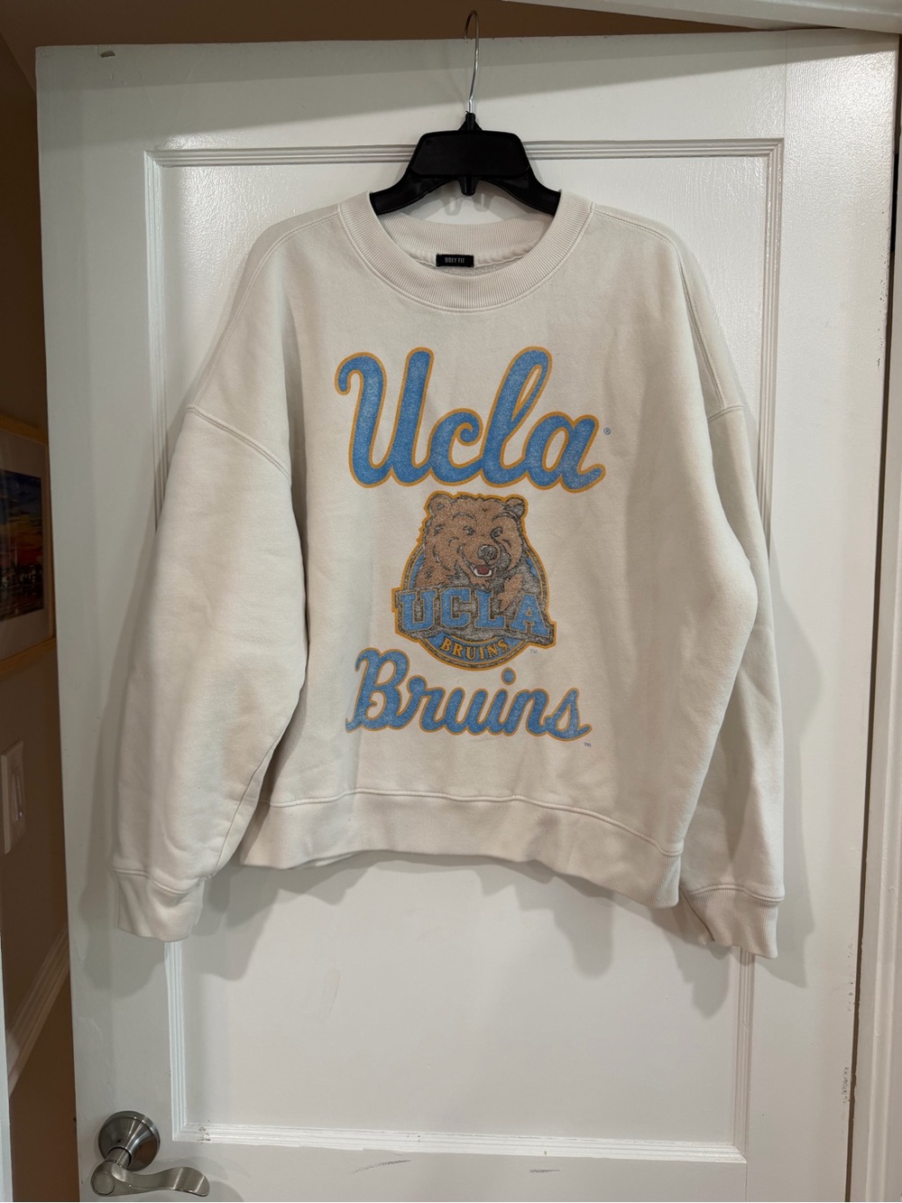 Hollister Cream UCLA Bruins Crewneck Sweatshirt with Blue & Gold Logo M